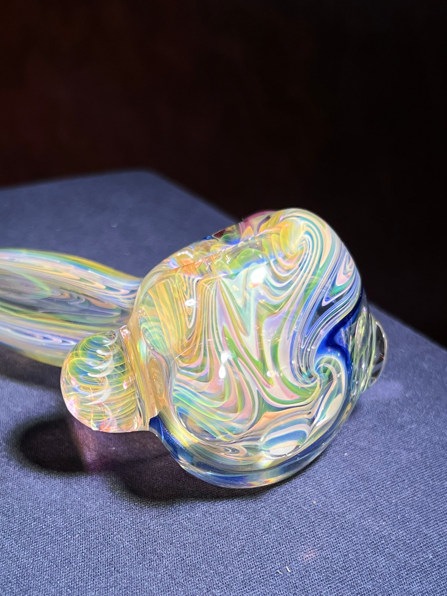 Multi-section fume spoon