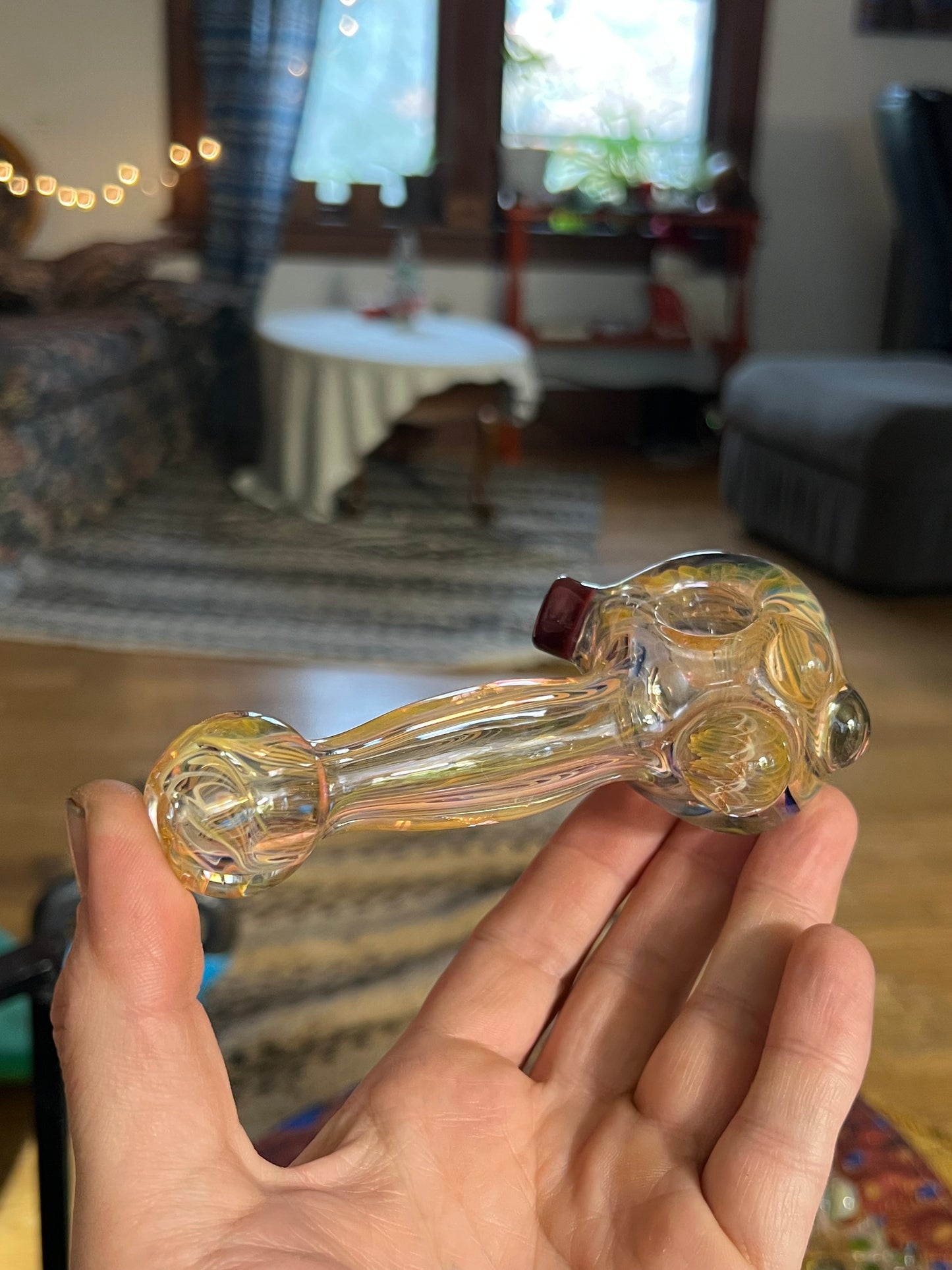 Multi-section fume spoon