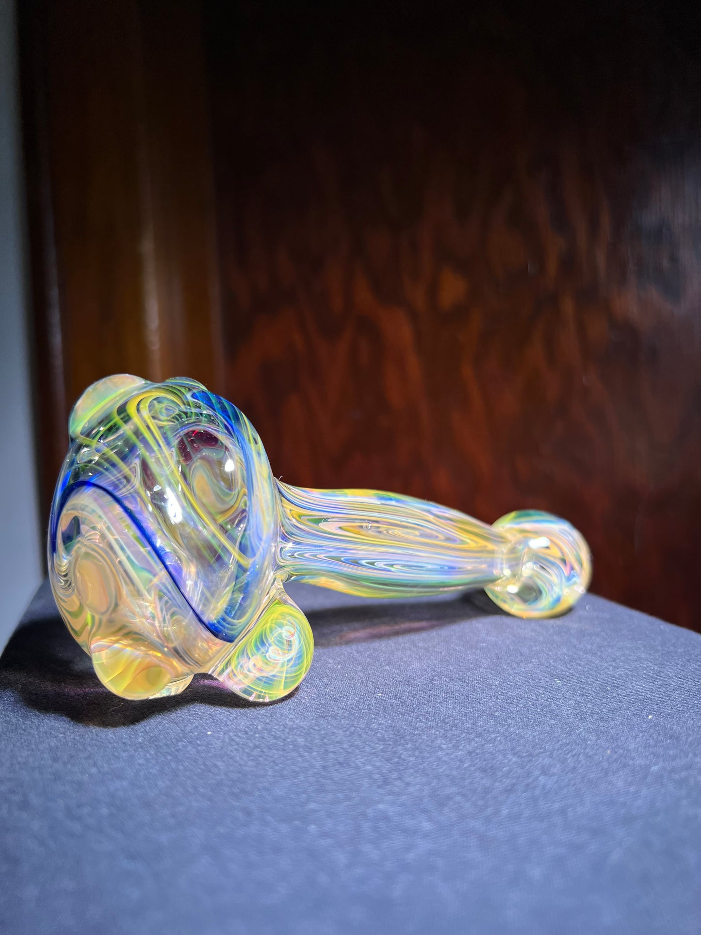 Multi-section fume spoon