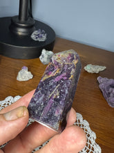 Load image into Gallery viewer, Unicorn Stone tower 85g