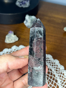 Garnet Stone Obelisk 124g