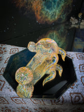 Load image into Gallery viewer, Horned fume section spoon